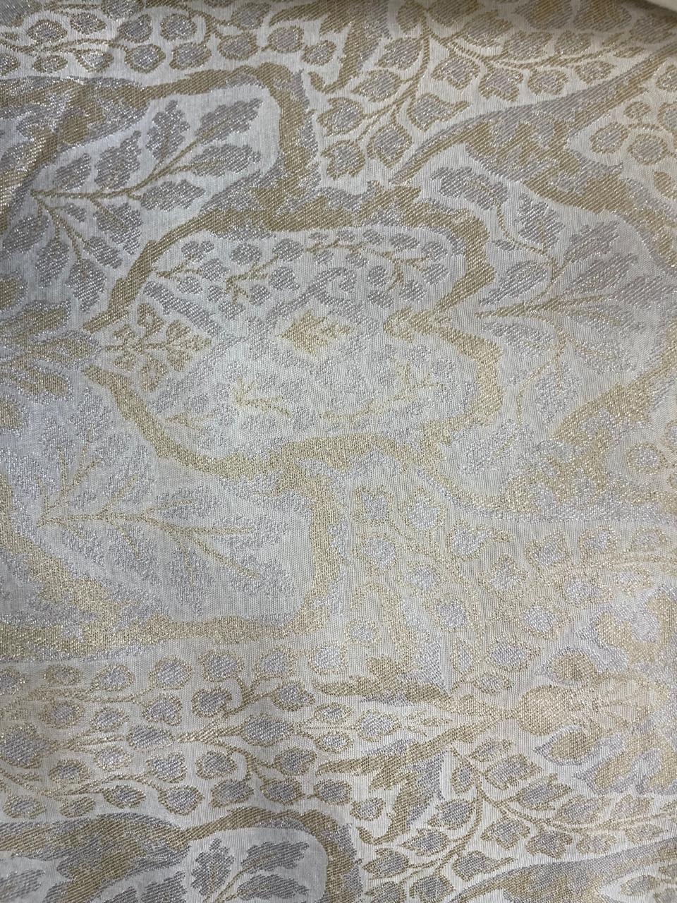 Munga Silk in rose,sliver zari with jaal work