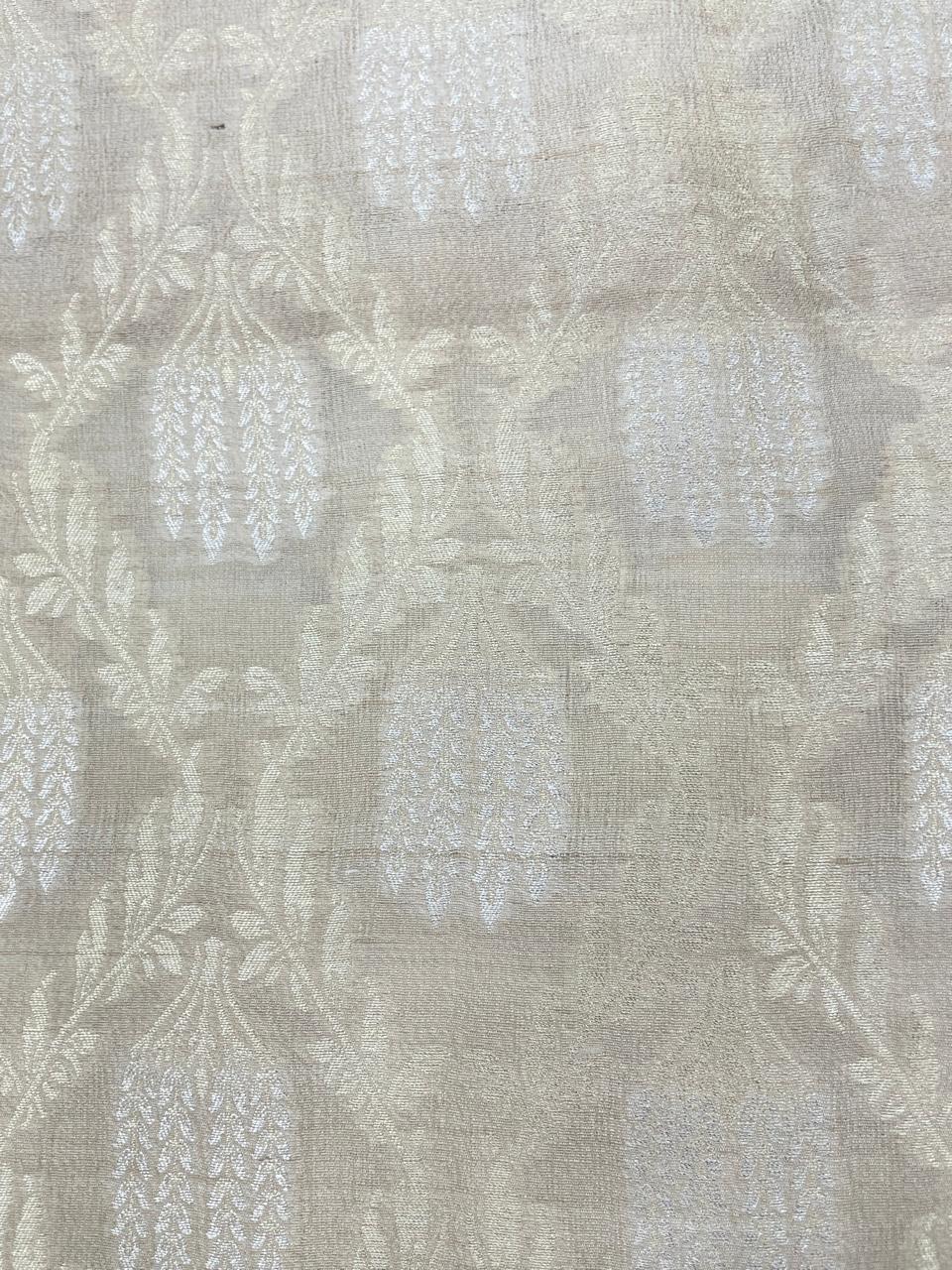 Munga Silk in rose,silver zari with jaal design