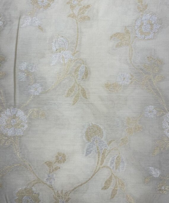 Munga Silk with rose,silver zari with jaal design