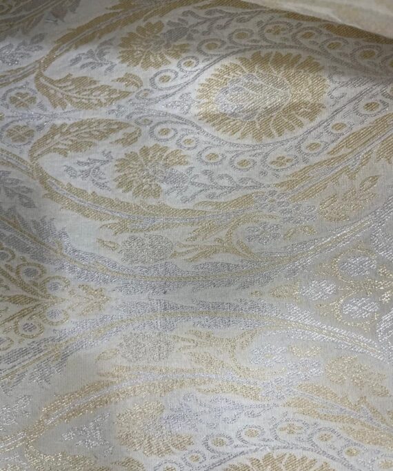 Munga Silk in rose,silver zari with jaal design