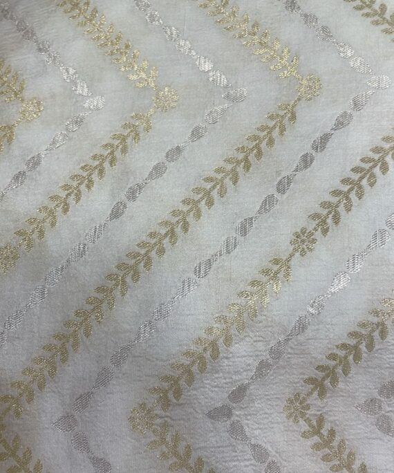 Munga Silk in rose,gold zari with Zigzag Design