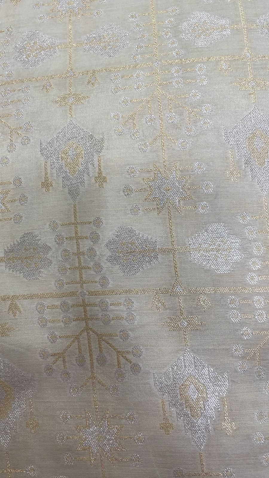 Munga Silk in rose,silver zari with jaal design