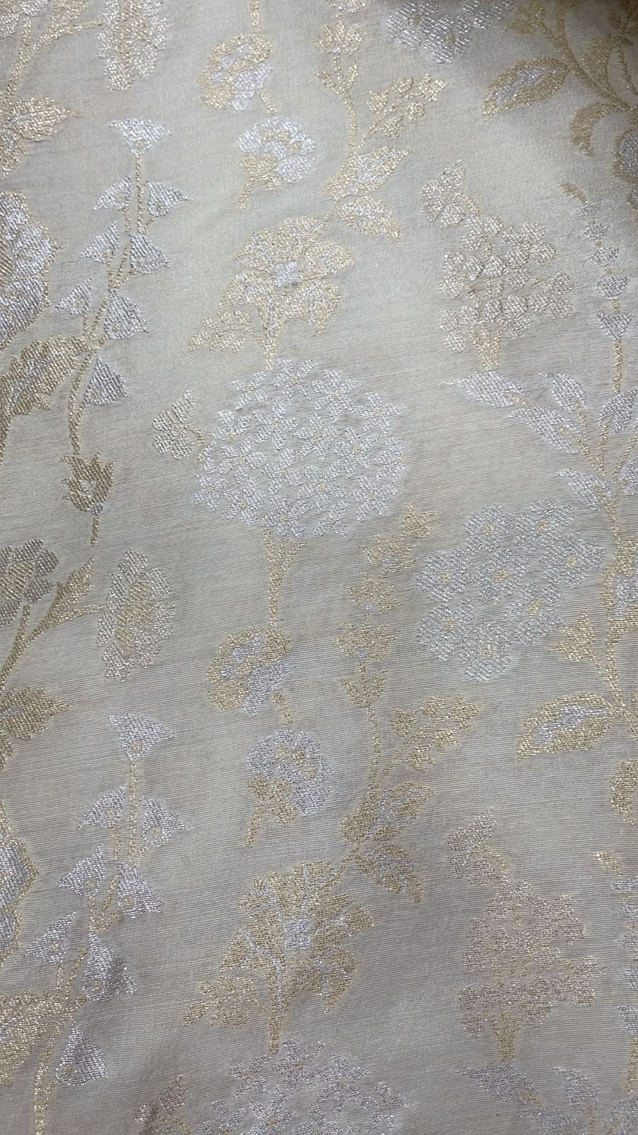 Munga Silk in rose,silver zari with jaal design