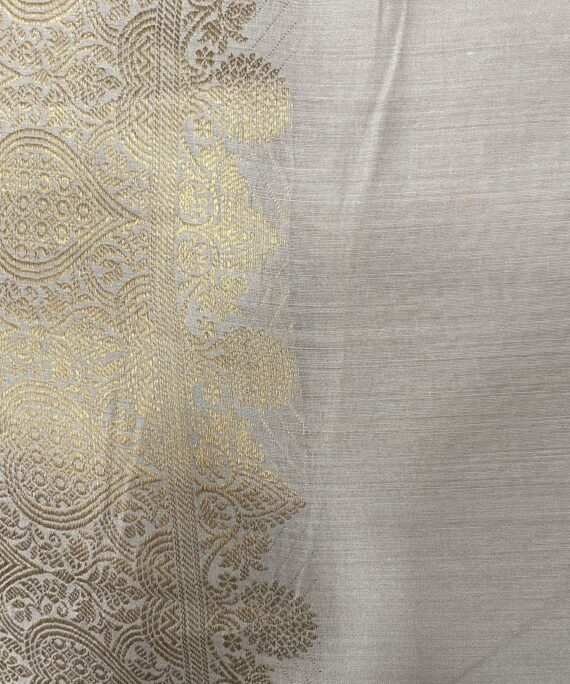 Munga Silk with Daman design